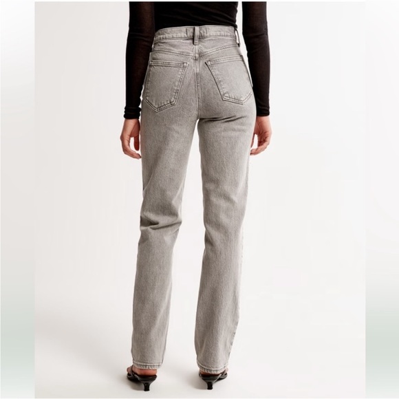 Abercrombie 90s Straight Ultra High Rise Grey - 26/2R - Picture 2 of 7